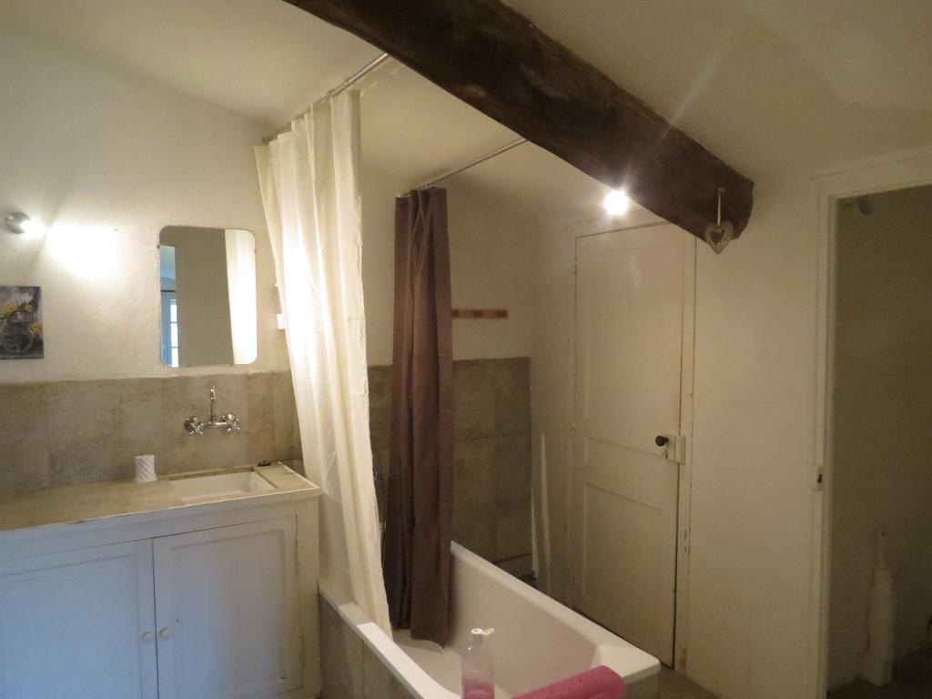 B&B Mas Les Lecques Beaucaire (Gard) Exterior foto