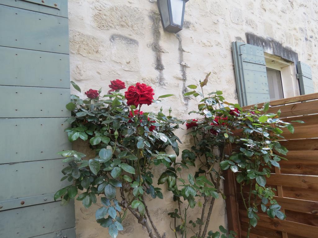 B&B Mas Les Lecques Beaucaire (Gard) Exterior foto