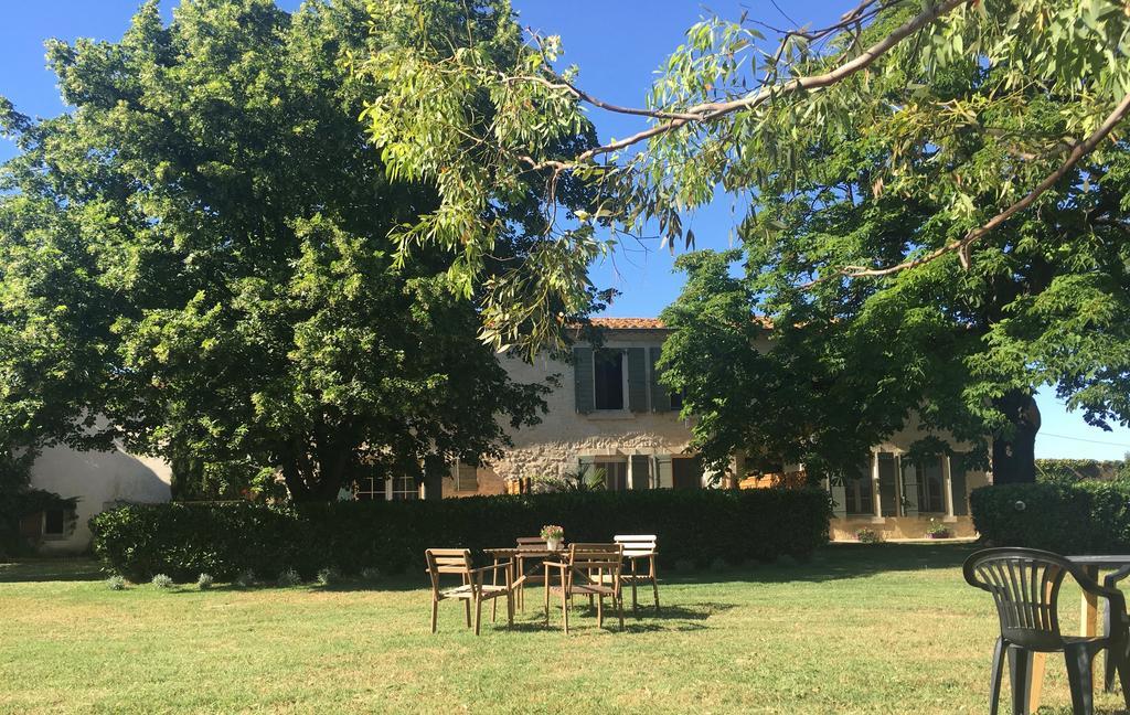 B&B Mas Les Lecques Beaucaire (Gard) Exterior foto